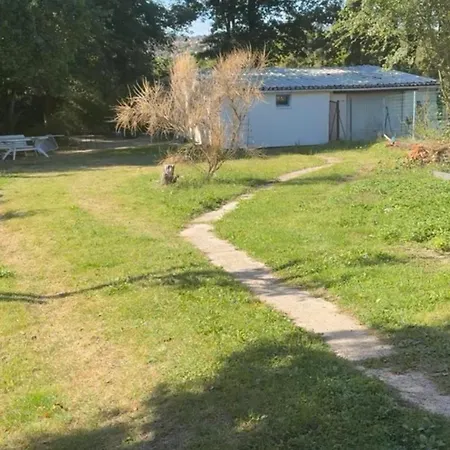 Апартаменты Maison En Fond De Jardin